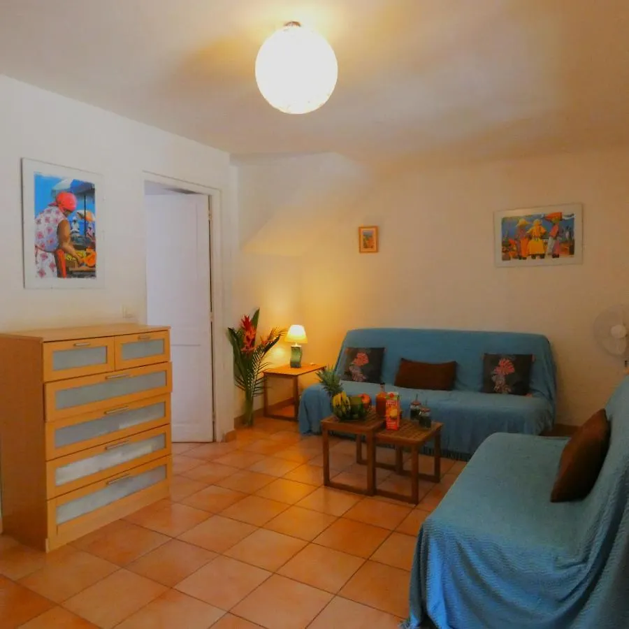 Appartement La Plage - Mer Des Caraibes A 30M Les Trois-Ilets Martinique